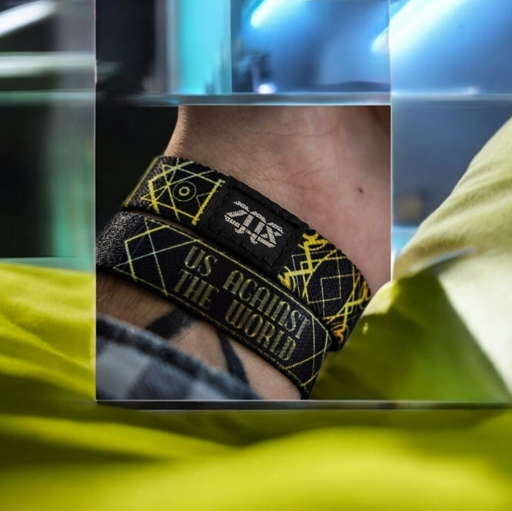 Zox *US Against The World* Single Wristband Size Medium